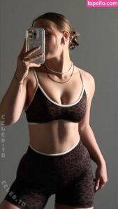 mxchxllx.s nude leaks Photo #8