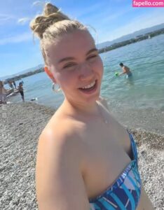 Agnes Boldis nude leaks Photo #2