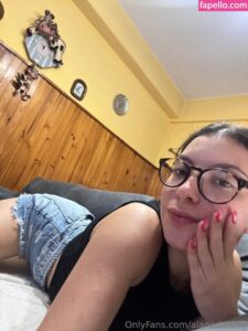 alanadelsley nude leaks Photo #2