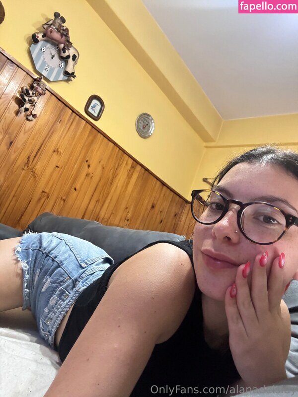 alanadelsley nude leaks Photo #2