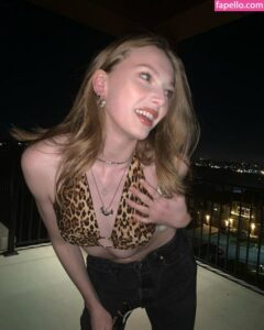 Alex Consani nude leaks Photo #7