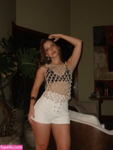 Alice Cantuária nude leaks Photo #3