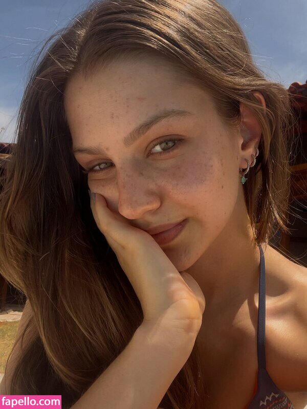 Alice Cantuária nude leaks Photo #17