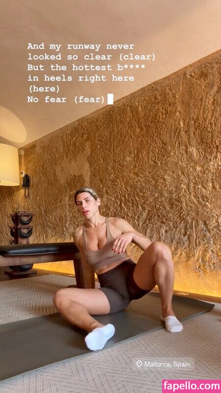 Ana Paula Minerato nude leaks Photo #4