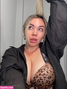 Anna Kostenko nude leaks Photo #3
