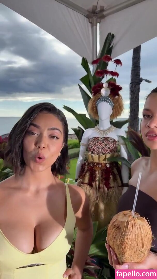 Auliʻi Cravalho nude leaks Photo #1