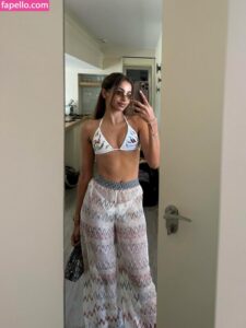 Banita Sandhu nude leaks Photo #5