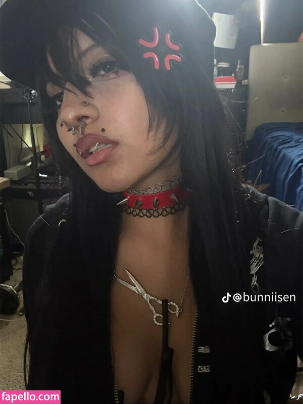 bunniisen20 nude leaks Photo #2