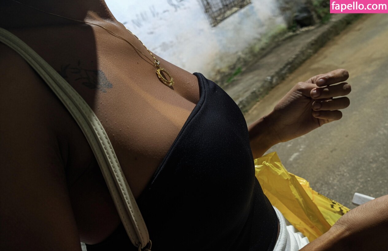 Candid Brasil nude leaks Photo #4