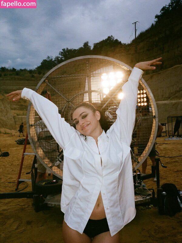 Charli XCX nude leaks Photo #6