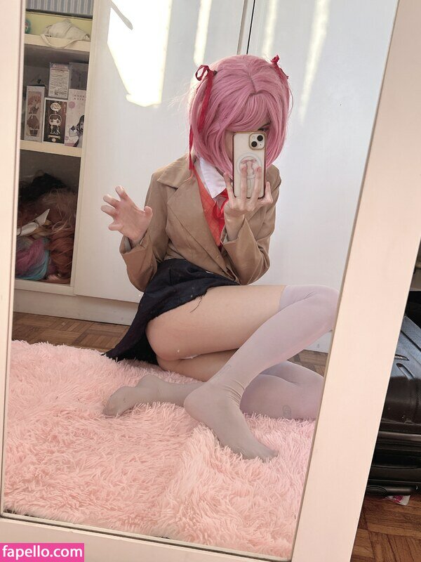 cos.maid nude leaks Photo #3
