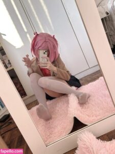 cos.maid nude leaks Photo #5
