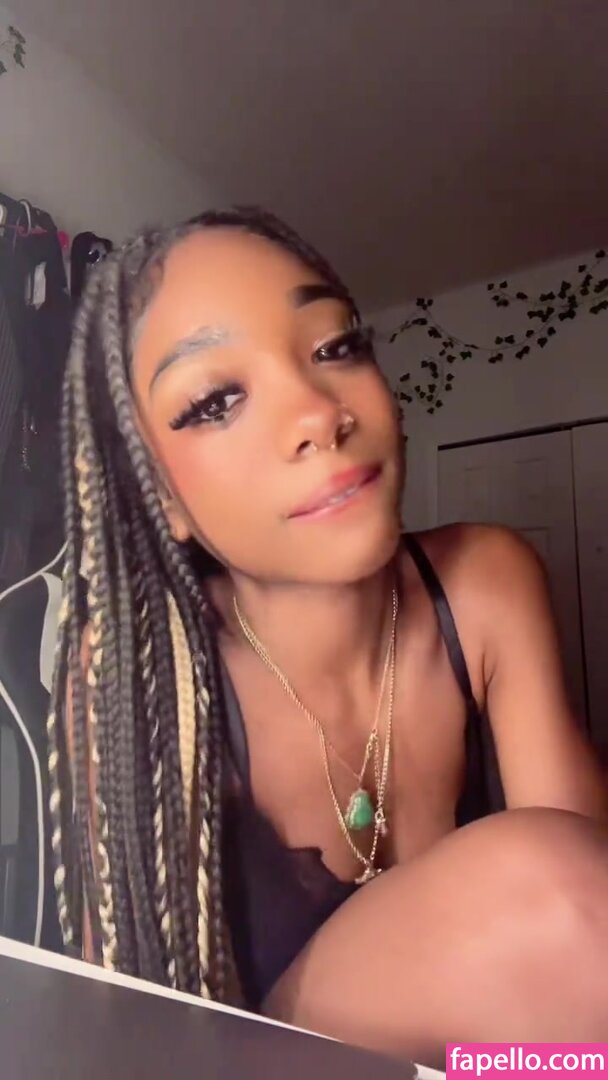 decembrsprincess nude leaks Photo #5