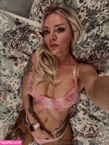 Doro Aus Berlin nude leaks Photo #5