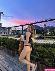 Elaine Gu nude leaks Photo #9