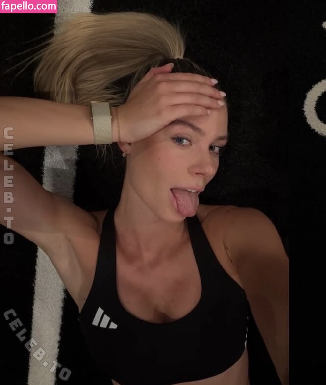 Emilia Bte nude leaks Photo #1