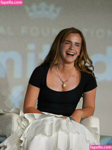 Emma Watson nude leaks Photo #8