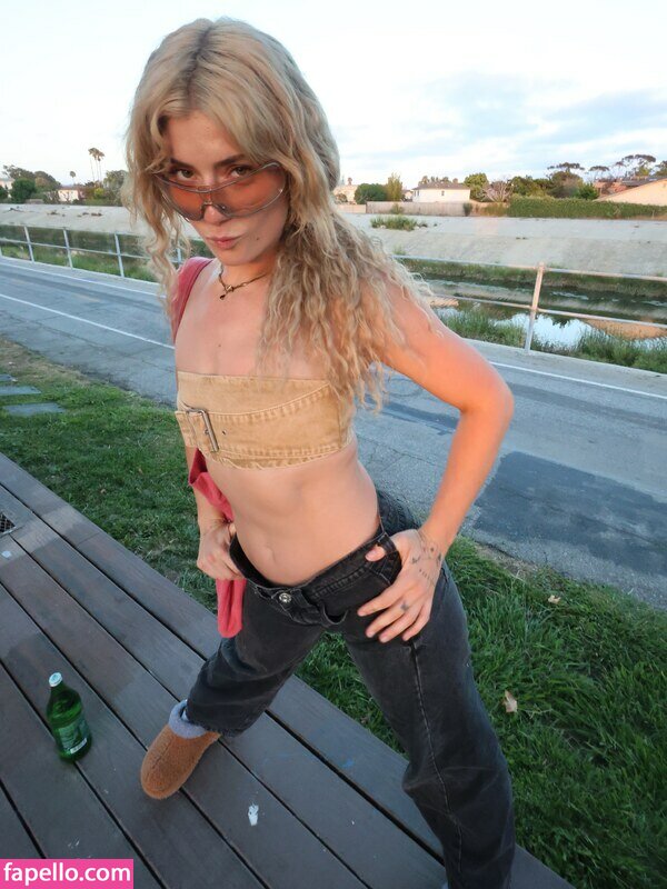 Faith Ordway nude leaks Photo #4