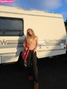 Faith Ordway nude leaks Photo #7