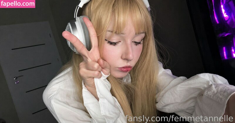 femmetannelle nude leaks Photo #2
