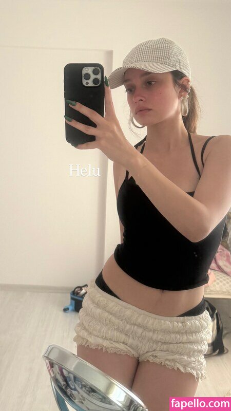 Gizem Kuşku nude leaks Photo #16