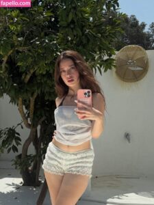 Gizem Kuşku nude leaks Photo #17