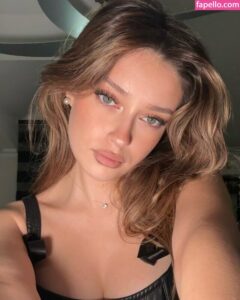 Gizem Kuşku nude leaks Photo #20