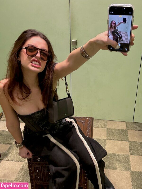 Gizem Kuşku nude leaks Photo #22