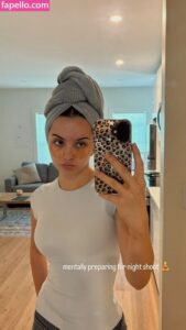 Hannah Cheramy nude leaks Photo #1