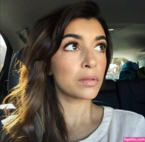 Hannah Simone nude leaks Photo #16