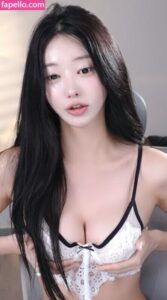 Haxxnini nude leaks Photo #2