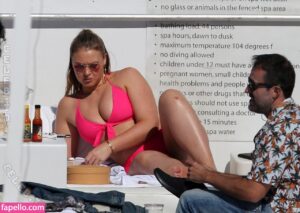Iskra Lawrence nude leaks Photo #1