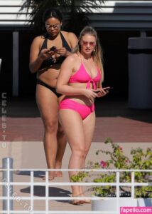 Iskra Lawrence nude leaks Photo #3