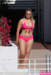 Iskra Lawrence nude leaks Photo #8