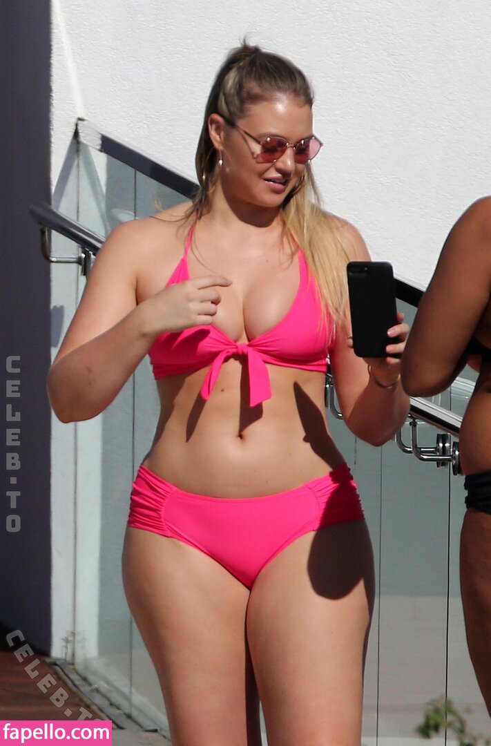 Iskra Lawrence nude leaks Photo #12