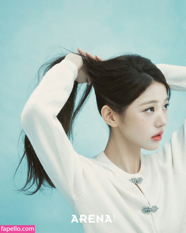 Jang Won-young nude leaks Photo #7