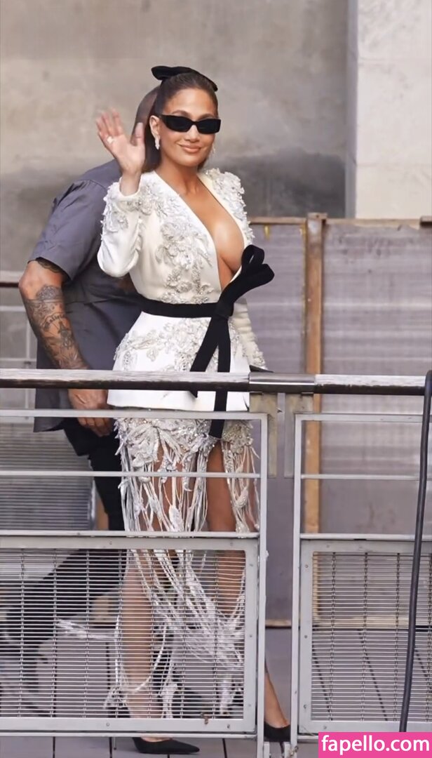 Jennifer Lopez nude leaks Photo #2