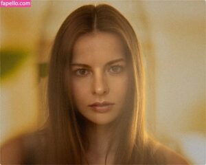Julia Zu nude leaks Photo #3