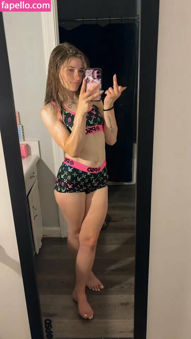 Kadi Wise nude leaks Photo #5