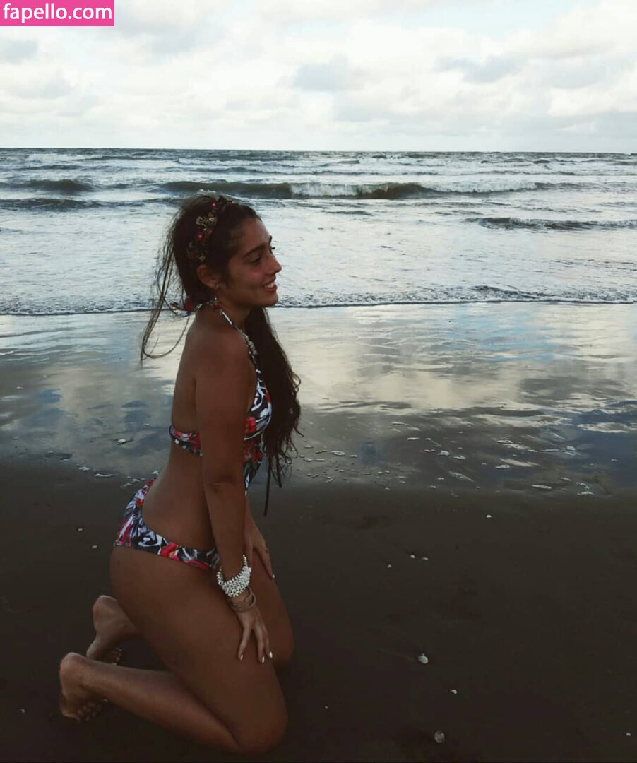 Karen Fiorella Espinoza nude leaks Photo #39