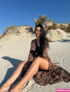 Kate Moore nude leaks Photo #41