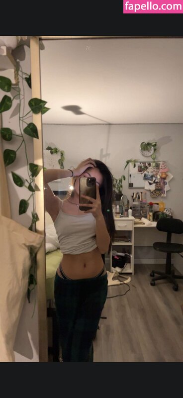 kayla.vy nude leaks Photo #3