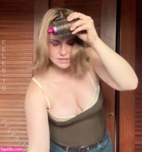 KellyMissesvlog nude leaks Photo #3