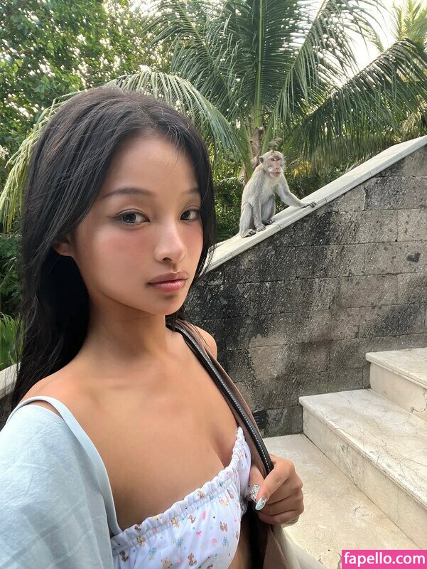 kkmmmkk nude leaks Photo #9
