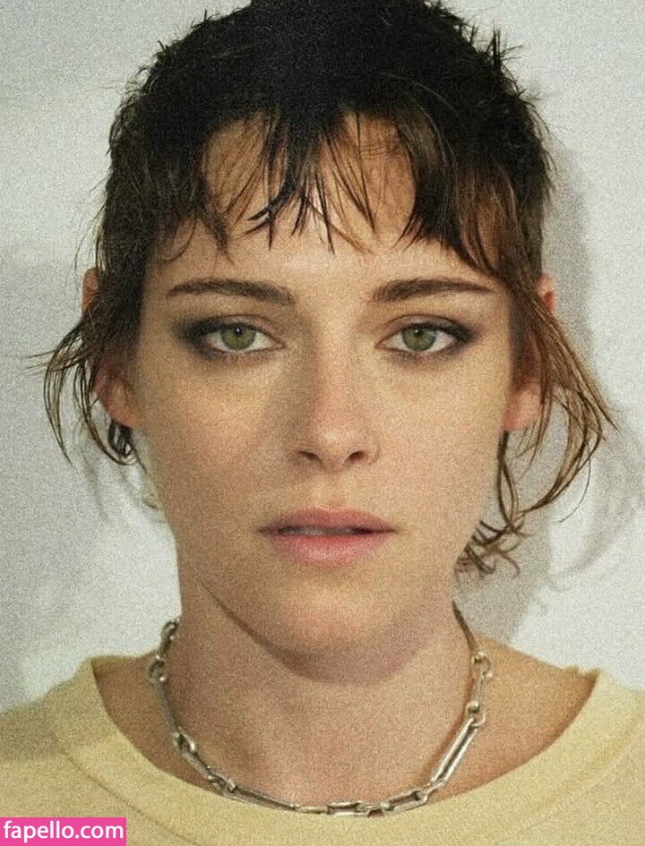 Kristen Stewart nude leaks Photo #7
