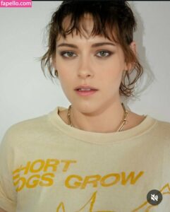 Kristen Stewart nude leaks Photo #8
