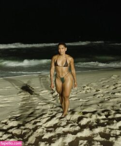 Larissa Felix nude leaks Photo #8