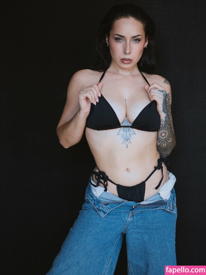 Manon Nadolny nude leaks Photo #1