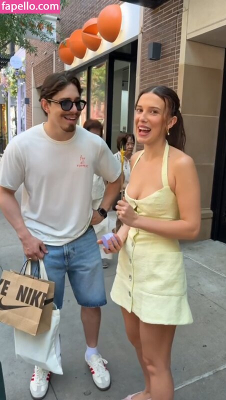 Millie Bobby Brown nude leaks Photo #11