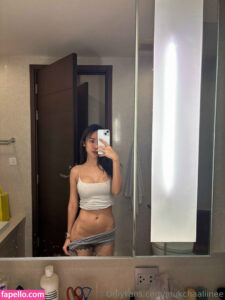 mukchaaliinee nude leaks Photo #4